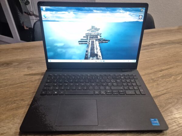 DELL Inspiron 3501