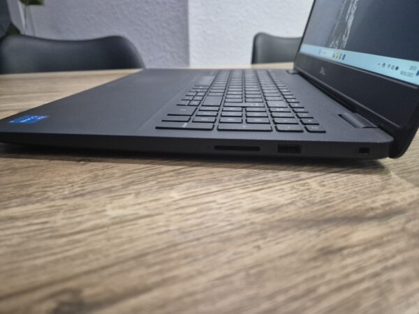 DELL Inspiron 3501 – Image 3