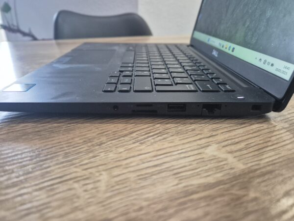 Dell Latitude 7390 – Image 3