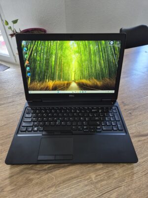 DELL Latitude 5580